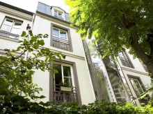 Hôtel Le Hameau De Passy  Paris