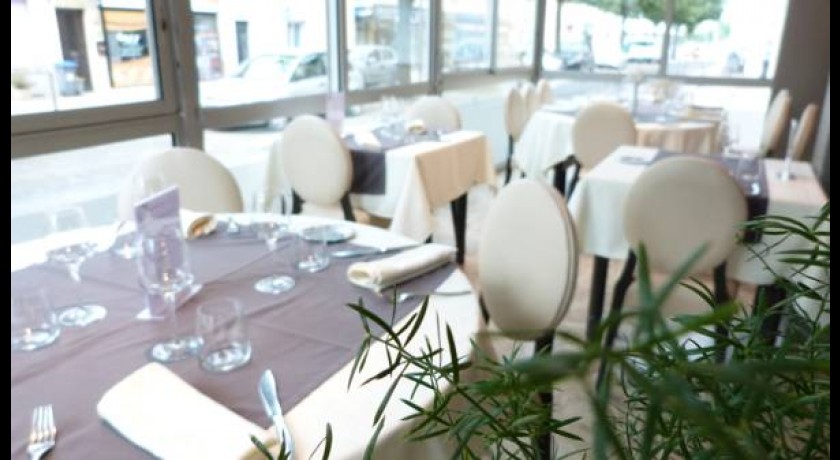 Hôtel-restaurant Seyvet  Bourg-les-valence