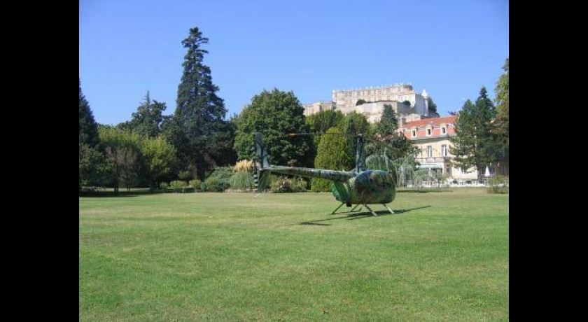 Hôtel-restaurant Le Manoir De La Roseraie  Grignan