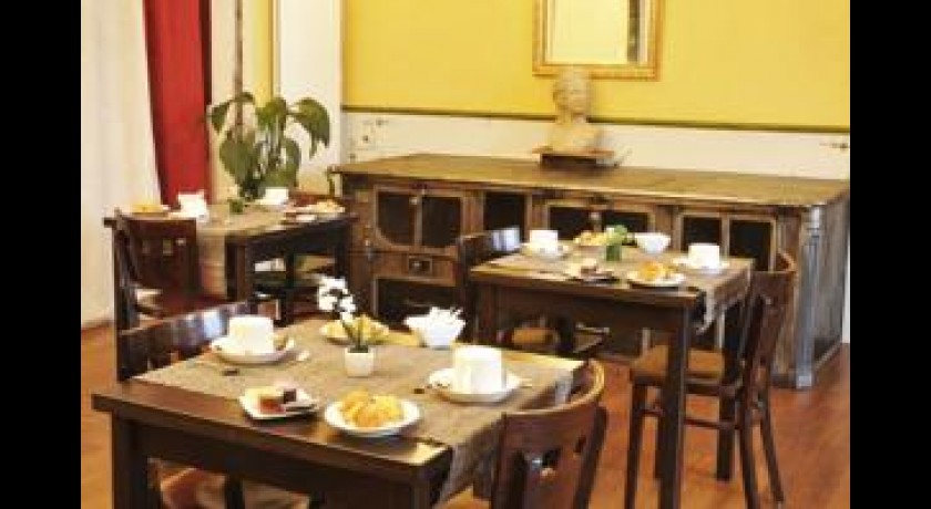 Hôtel-restaurant Sévigné  Grignan