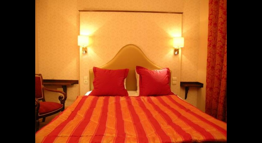 Hôtel Le Sphinx  Montélimar