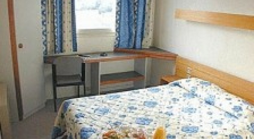 Hôtel Du Coq Saint-germain  Saint-germain-en-laye