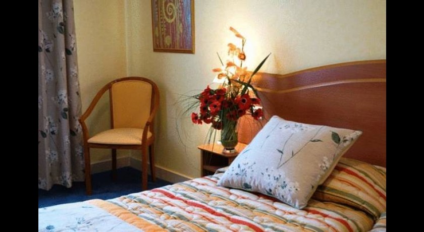 Hotel Soleil Et Jardin Solaize