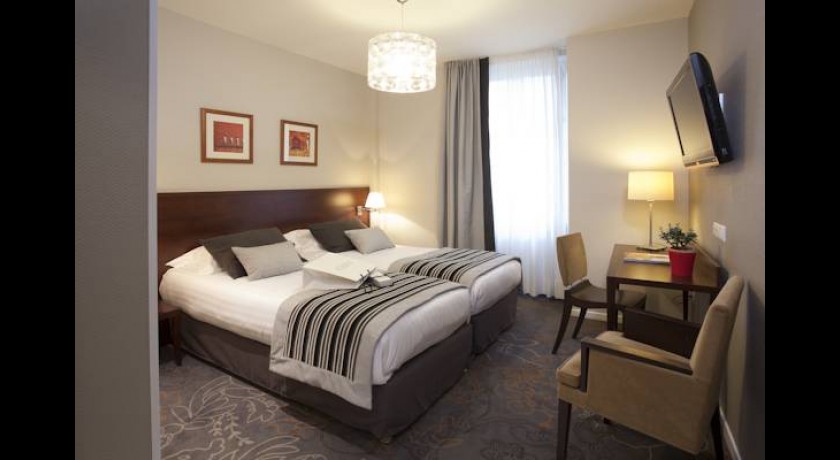 Découvrez l'Allobroges Park Hôtel à Annecy - Un Écrin de Charme au Cœur de la Ville