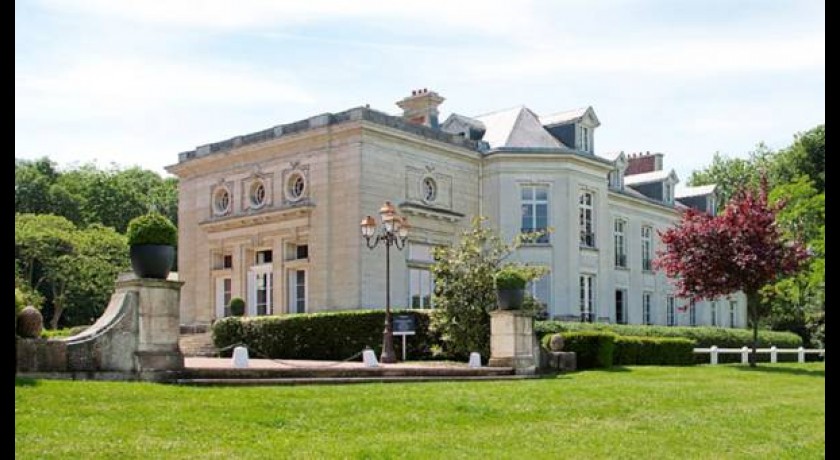 Hotel Novotel Château De Maffliers 