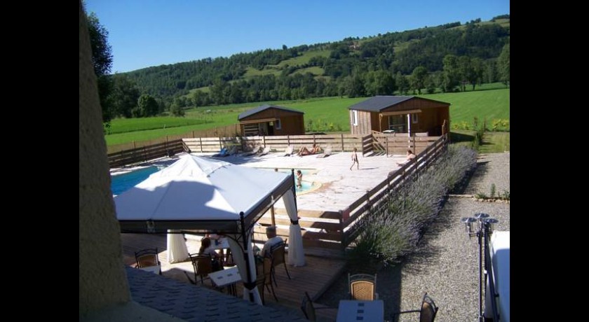 Hôtel La Tour du Loup en Ariège : Calme, Confort et Nature au Cœur des Pyrénées