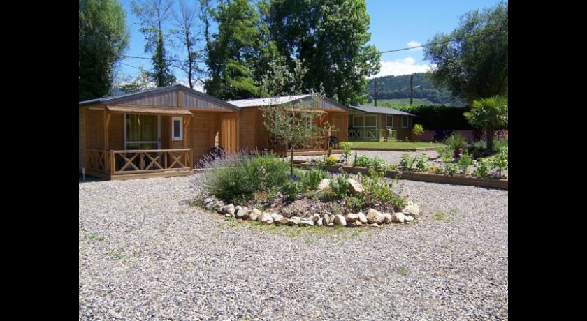 Hôtel La Tour du Loup en Ariège : Calme, Confort et Nature au Cœur des Pyrénées