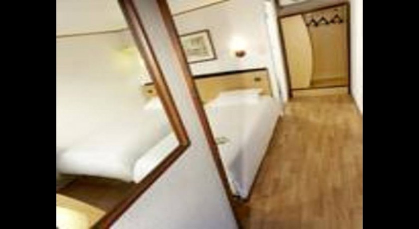 Hotel Gril Campanile  Millau