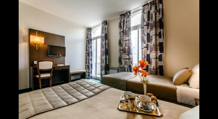 Hôtel Croix des Bretons à Lourdes - Séjour Confort 3 Étoiles Proche de la Grotte de Massabielle