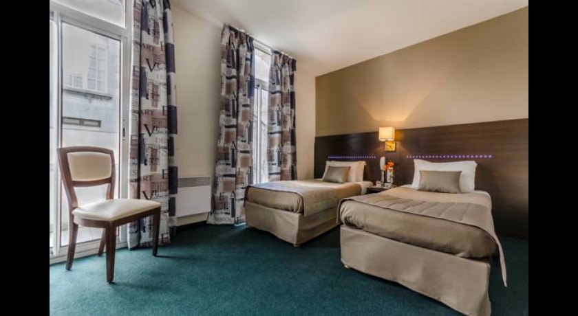 Hôtel Croix des Bretons à Lourdes - Séjour Confort 3 Étoiles Proche de la Grotte de Massabielle