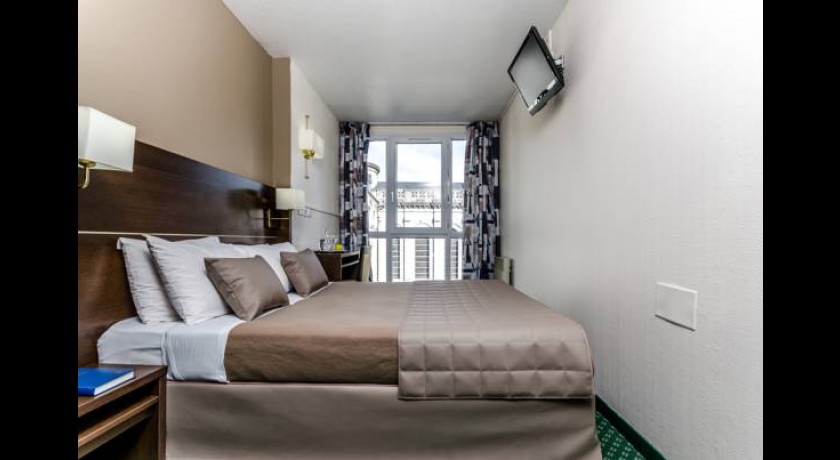 Hôtel Croix des Bretons à Lourdes - Séjour Confort 3 Étoiles Proche de la Grotte de Massabielle