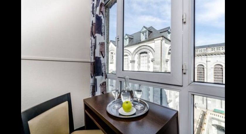 Hôtel Croix des Bretons à Lourdes - Séjour Confort 3 Étoiles Proche de la Grotte de Massabielle