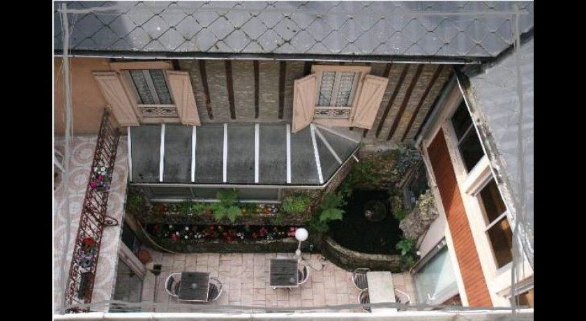 Hotel De La Paix  Bagnères-de-bigorre