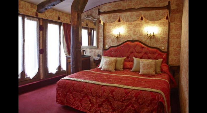 Grand Hôtel De Champagne  Paris