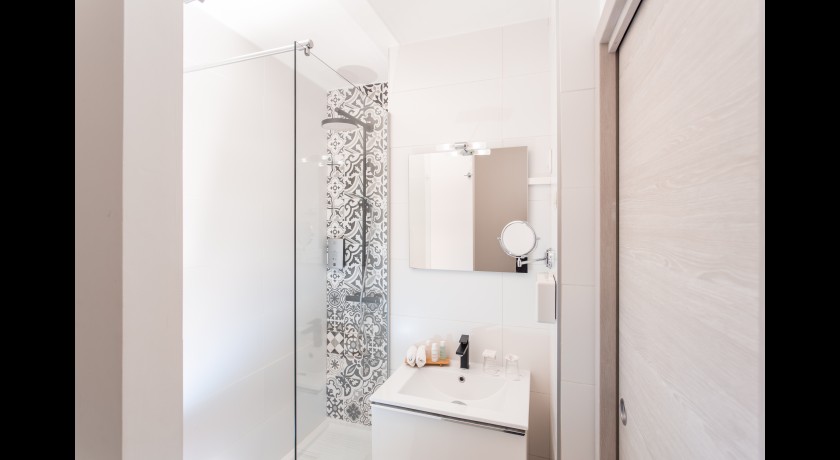 Hôtel Le Rapp à Colmar : Charme, Confort et Luxe au Cœur de l'Alsace