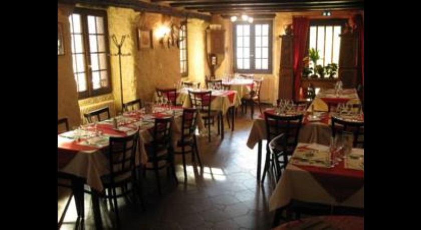 Hôtel-restaurant Auberge Des Trois Chateaux  Eguisheim