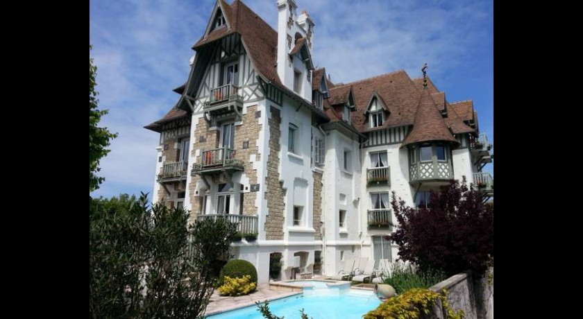 Hotel L'augeval  Deauville