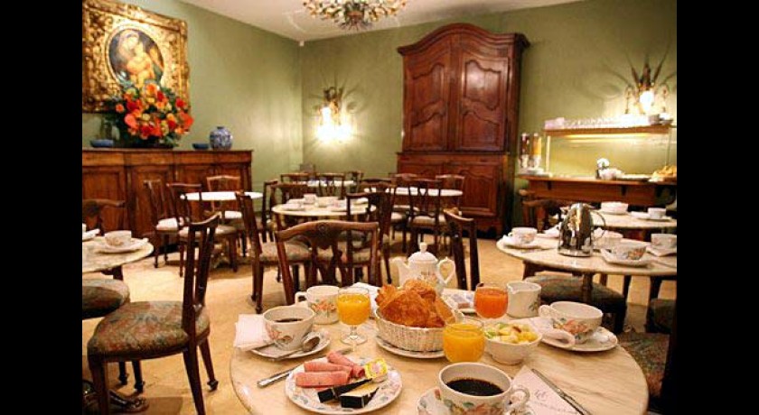 Hôtel Cécilia  Paris