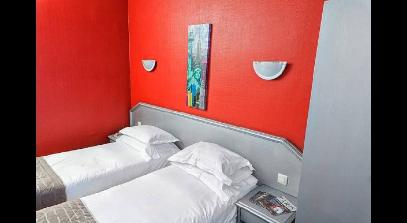 Hôtel Comfort Paris Montmartre 