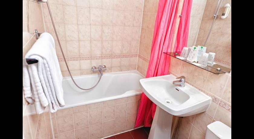 Hôtel Comfort Paris Montmartre 