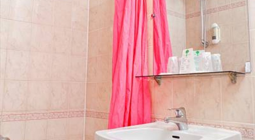 Hôtel Comfort Paris Montmartre 