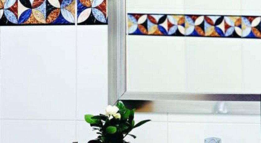 Hôtel Prélude Opéra : Luxe et Confort dans le 9e Arrondissement de Paris