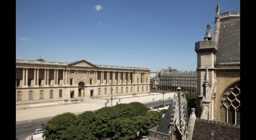 Hôtel De La Place Du Louvre  Paris