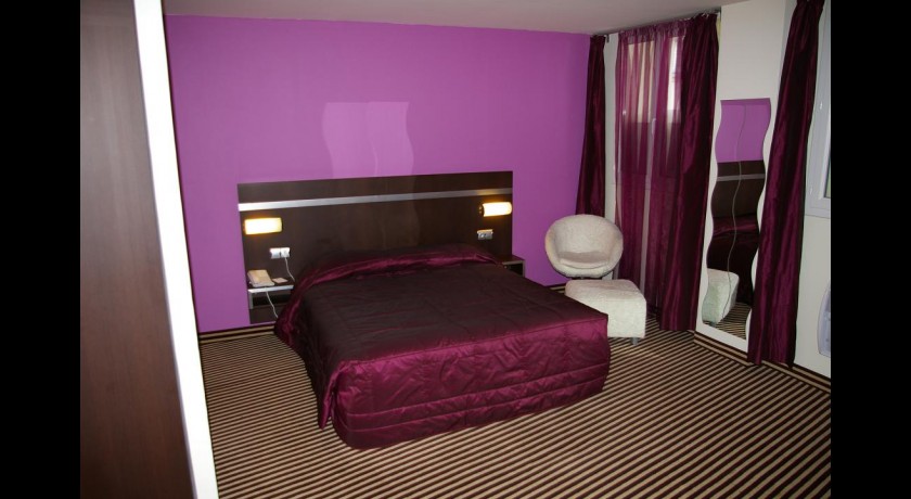 Hôtel De L'arc De Triomphe  Paris