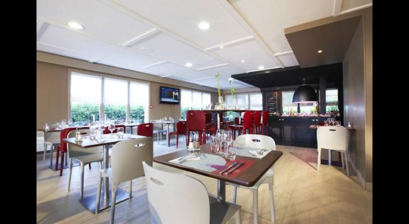 Hotel Campanile Rouen - Franqueville Aéroport  Franqueville-saint-pierre