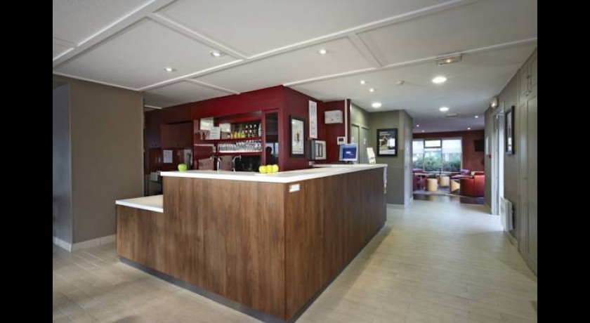 Hotel Campanile Rouen - Franqueville Aéroport  Franqueville-saint-pierre