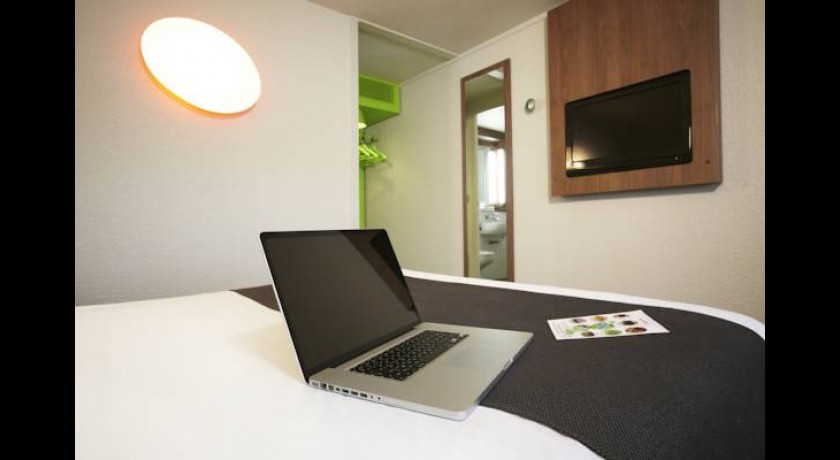 Hotel Campanile Rouen - Franqueville Aéroport  Franqueville-saint-pierre