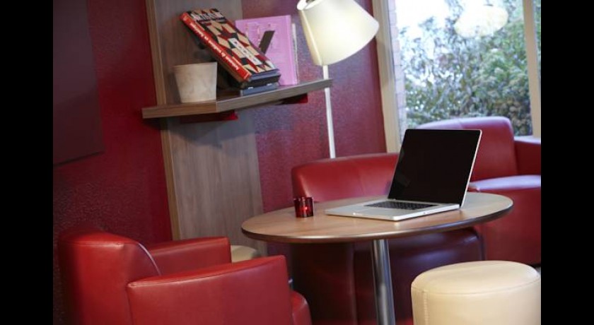 Hotel Campanile Rouen - Franqueville Aéroport  Franqueville-saint-pierre