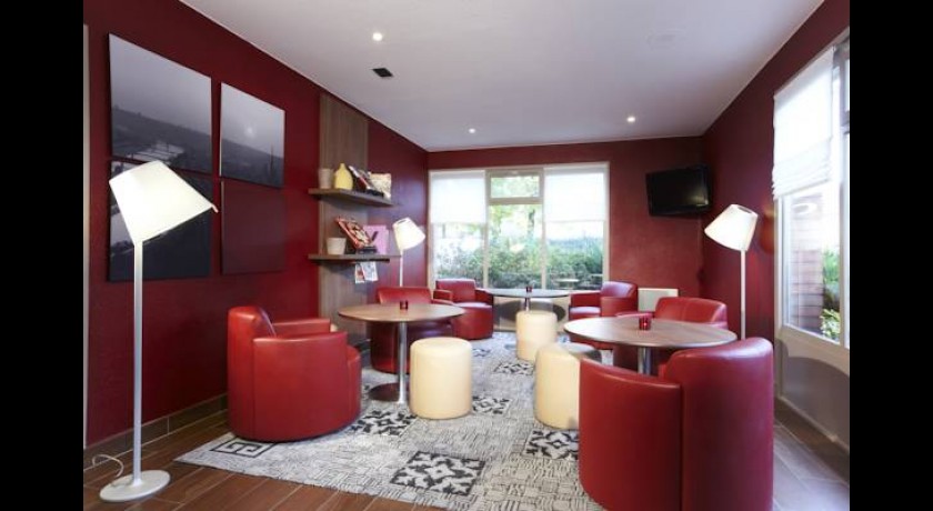 Hotel Campanile Rouen - Franqueville Aéroport  Franqueville-saint-pierre