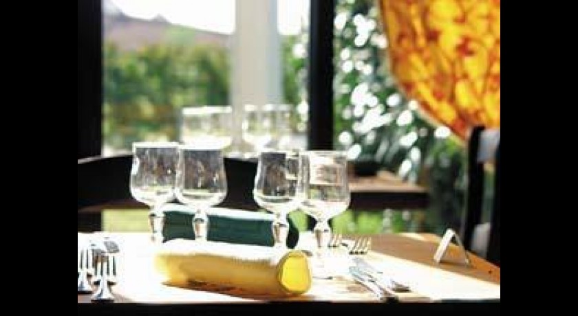 Hotel Campanile Rouen ~ St Etienne Du Rouvray - Oissel  Saint-etienne-du-rouvray