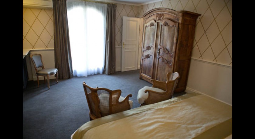 Hotel Ermitage De Corton  Chorey-les-beaune