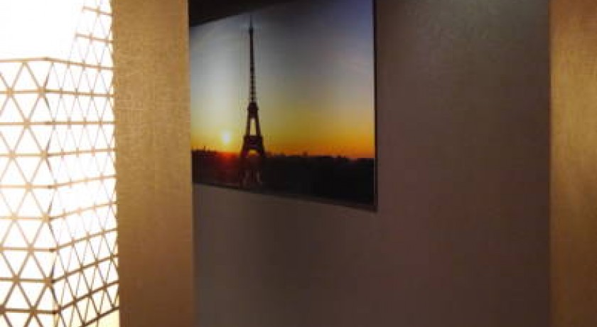 Hôtel Eiffel Capitol *** - Séjournez au cœur de Paris avec 15% de réduction - Site Officiel