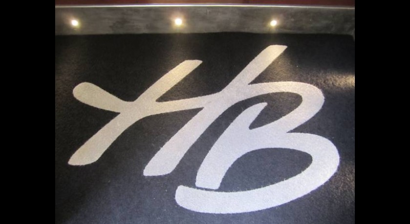 Hôtel Balanea Calvi : Vue Imprenable sur la Mer et Luxe au Coeur de la Corse