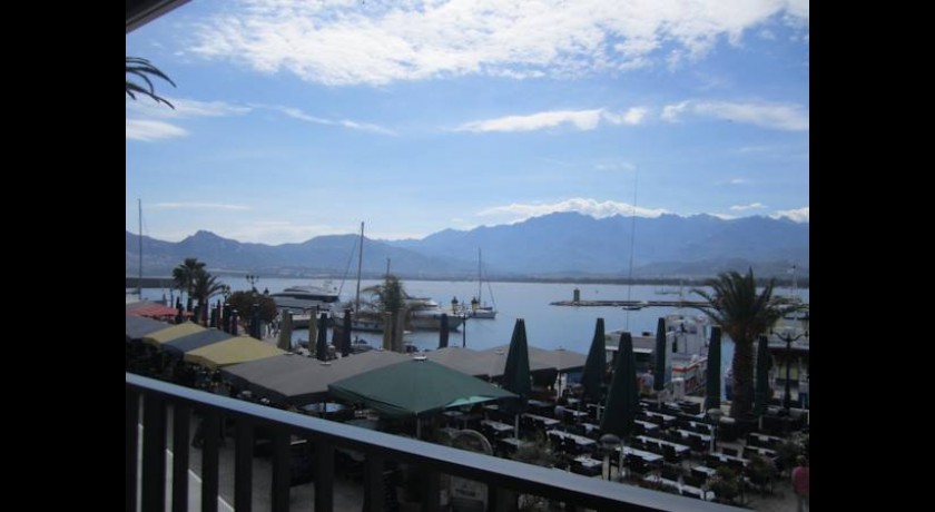 Hôtel Balanea Calvi : Vue Imprenable sur la Mer et Luxe au Coeur de la Corse
