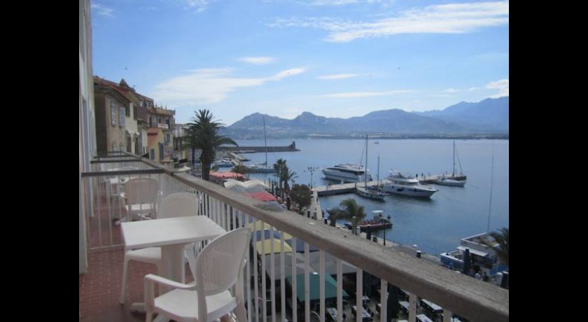 Hôtel Balanea Calvi : Vue Imprenable sur la Mer et Luxe au Coeur de la Corse