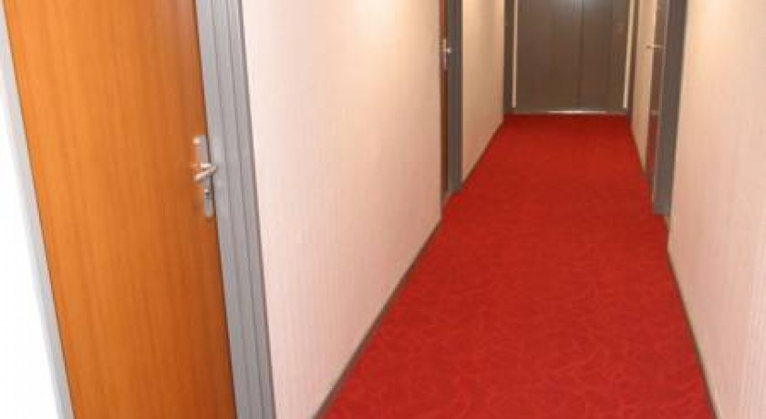 Hôtel Cecil Metz Gare - Charmant Hôtel 3 Étoiles au Cœur de Metz