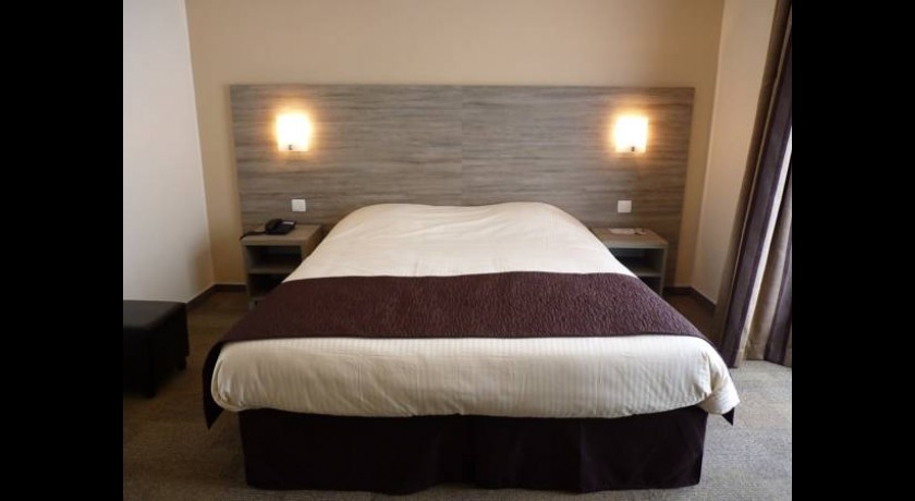 Hôtel Cecil Metz Gare - Charmant Hôtel 3 Étoiles au Cœur de Metz