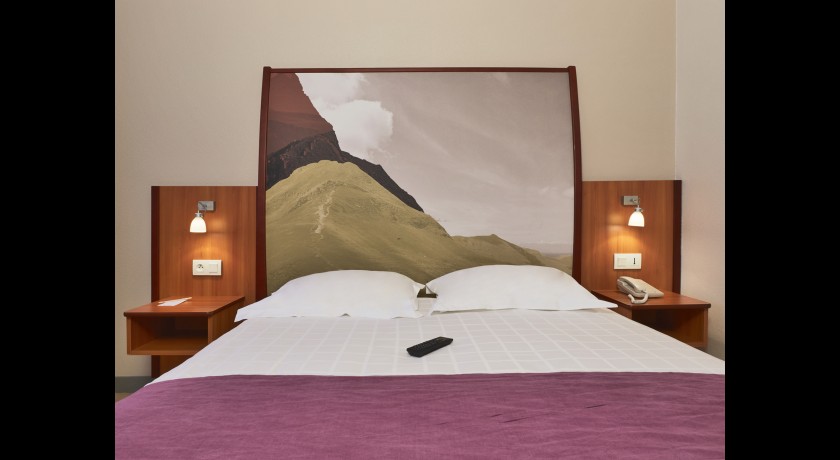 Hôtel Kyriad Clermont Ferrand Sud La Pardieu - Confort, Convivialité et Écoresponsabilité à Clermont-Ferrand