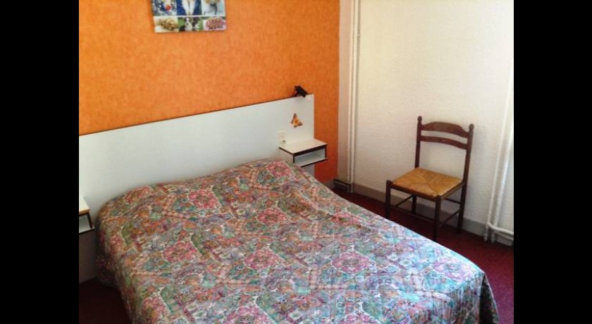 Hotel De La Gare  Montluçon