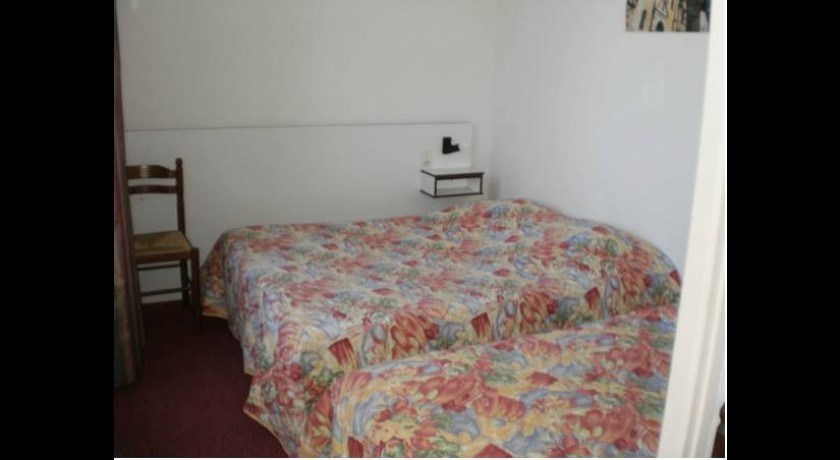 Hotel De La Gare  Montluçon