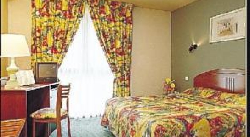 Hotel Le Parc De Geoffroy  Thiers