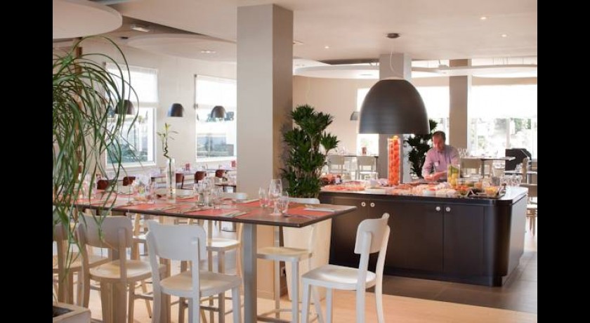 Hotel Campanile Paris Porte D'italie - Le Kremlin Bicêtre  Le kremlin-bicêtre