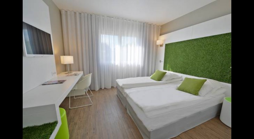 Hotel Montpellier Resort  Juvignac