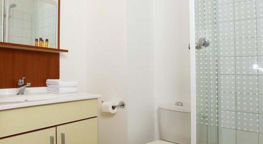 Greet Hotel Brest Aéroport - Convivialité et Modernité près de l'Aéroport de Brest