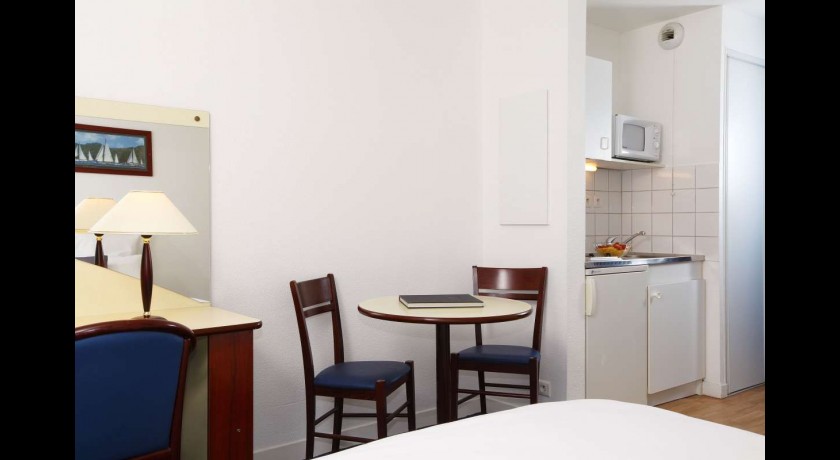 Greet Hotel Brest Aéroport - Convivialité et Modernité près de l'Aéroport de Brest