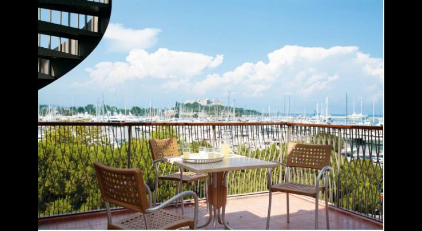 cap dántibes beach hotel